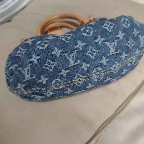 PRISTINE DISCONTINUED Louis Vuitton 💙💙Denim Pleaty mini~Wow! ✨ - Picture 3 of 16